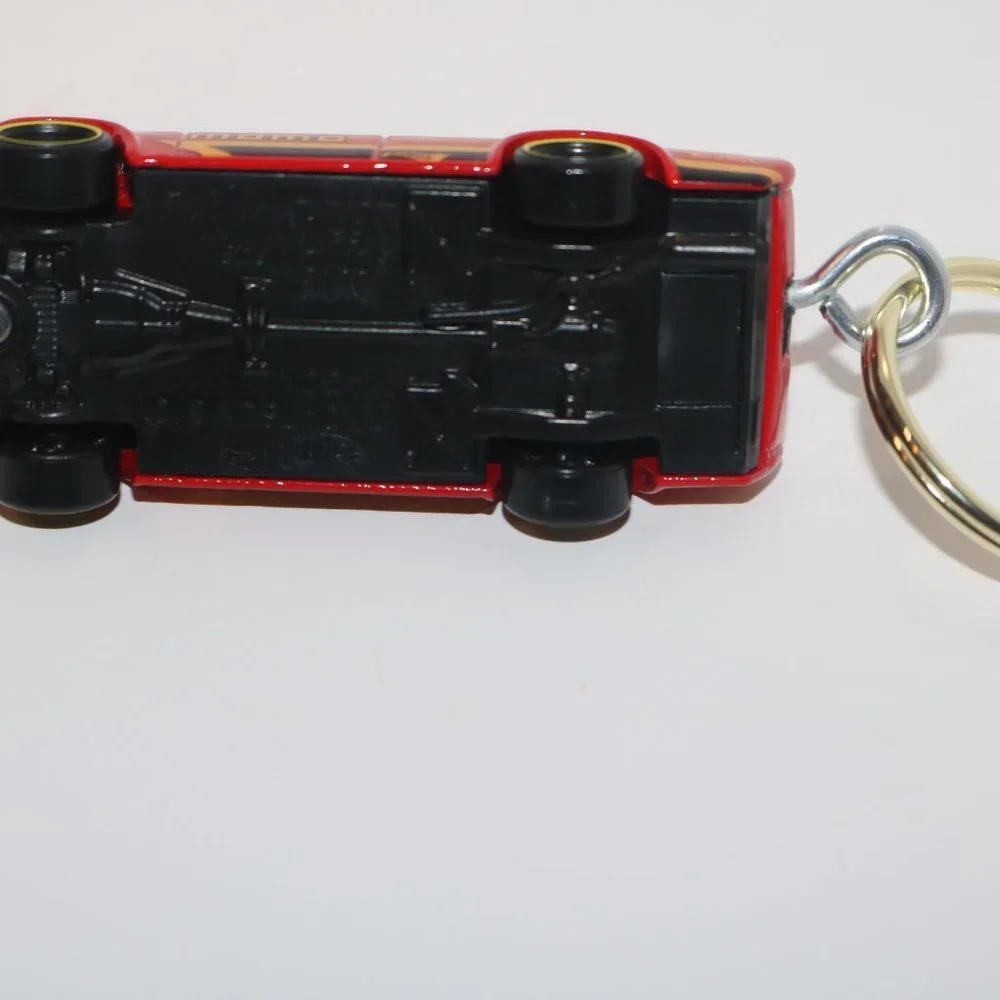 Hot Wheels Speed Graphics MOMO CUSTOM keychain